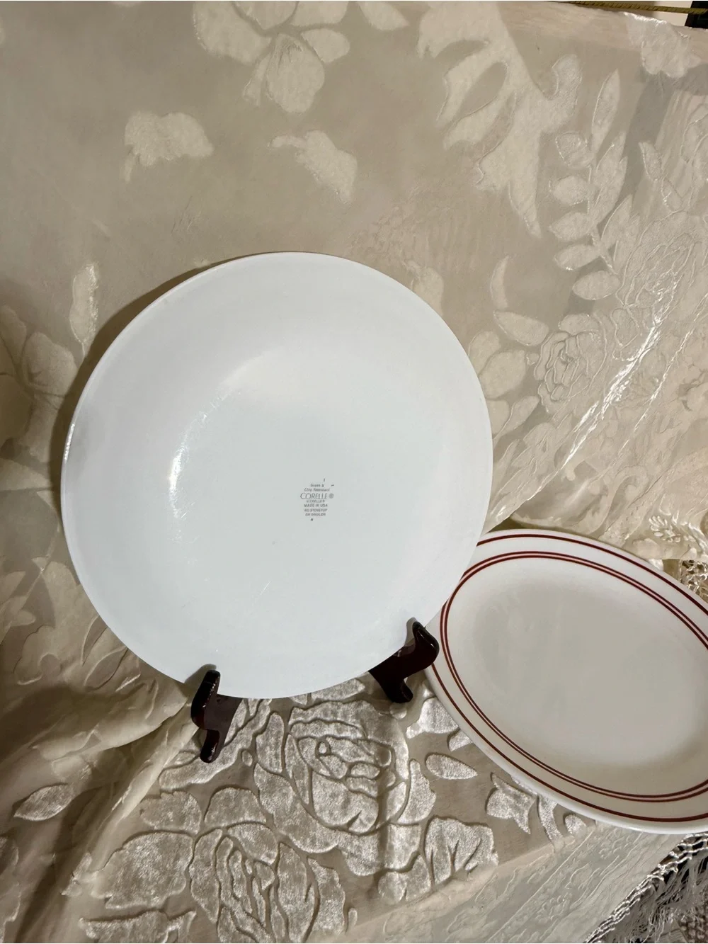 Set of 4 Corelle Vitrelle 10in Dinner Plate Classic Café Red Pattern